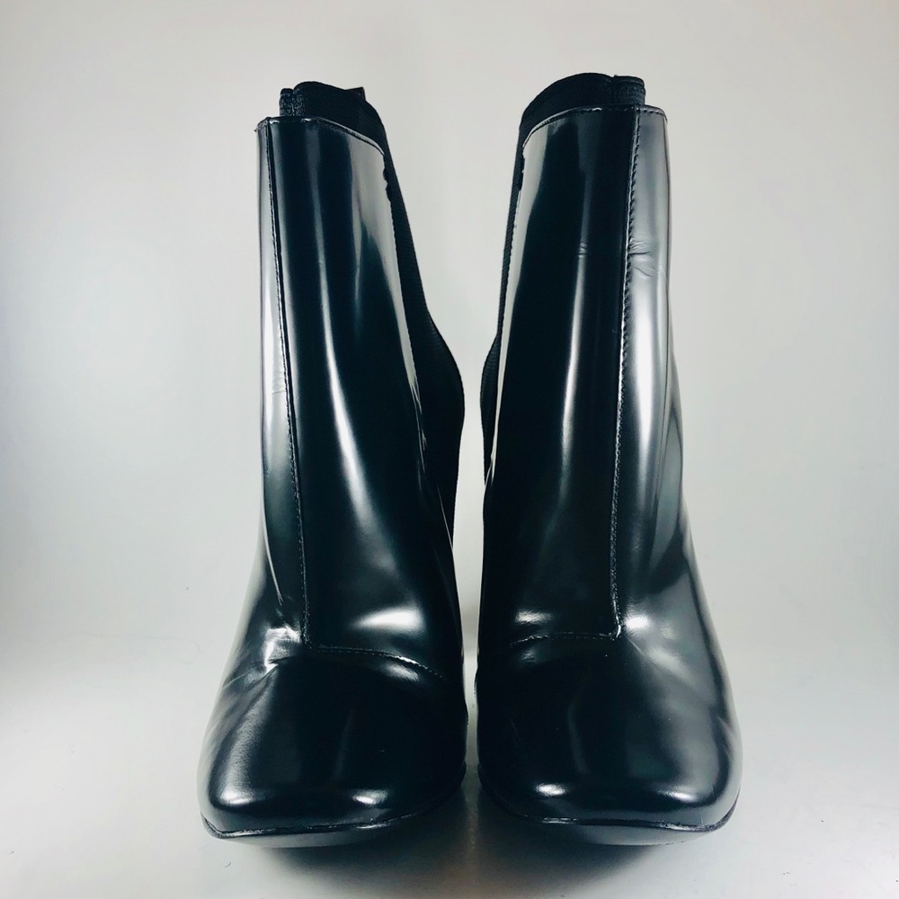 Shoes - Picture 3 of 4